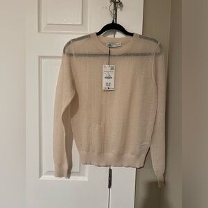 NWT Zara women’s cream/ivory mesh long sleeve top. Size L.